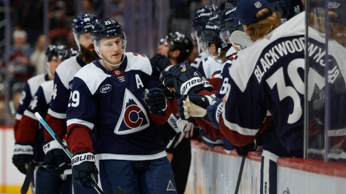 Nathan MacKinnon NHL